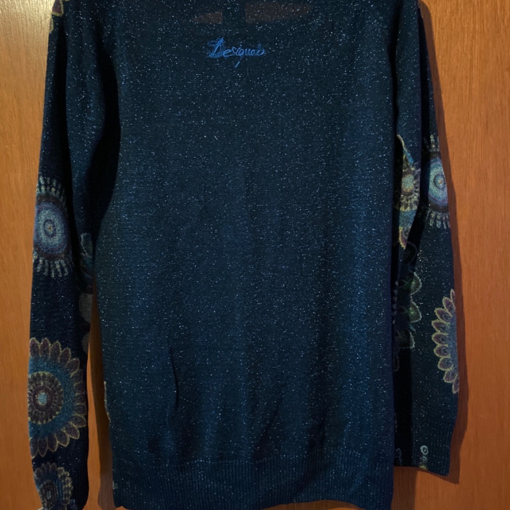 Sweater - Picture 2 of 4